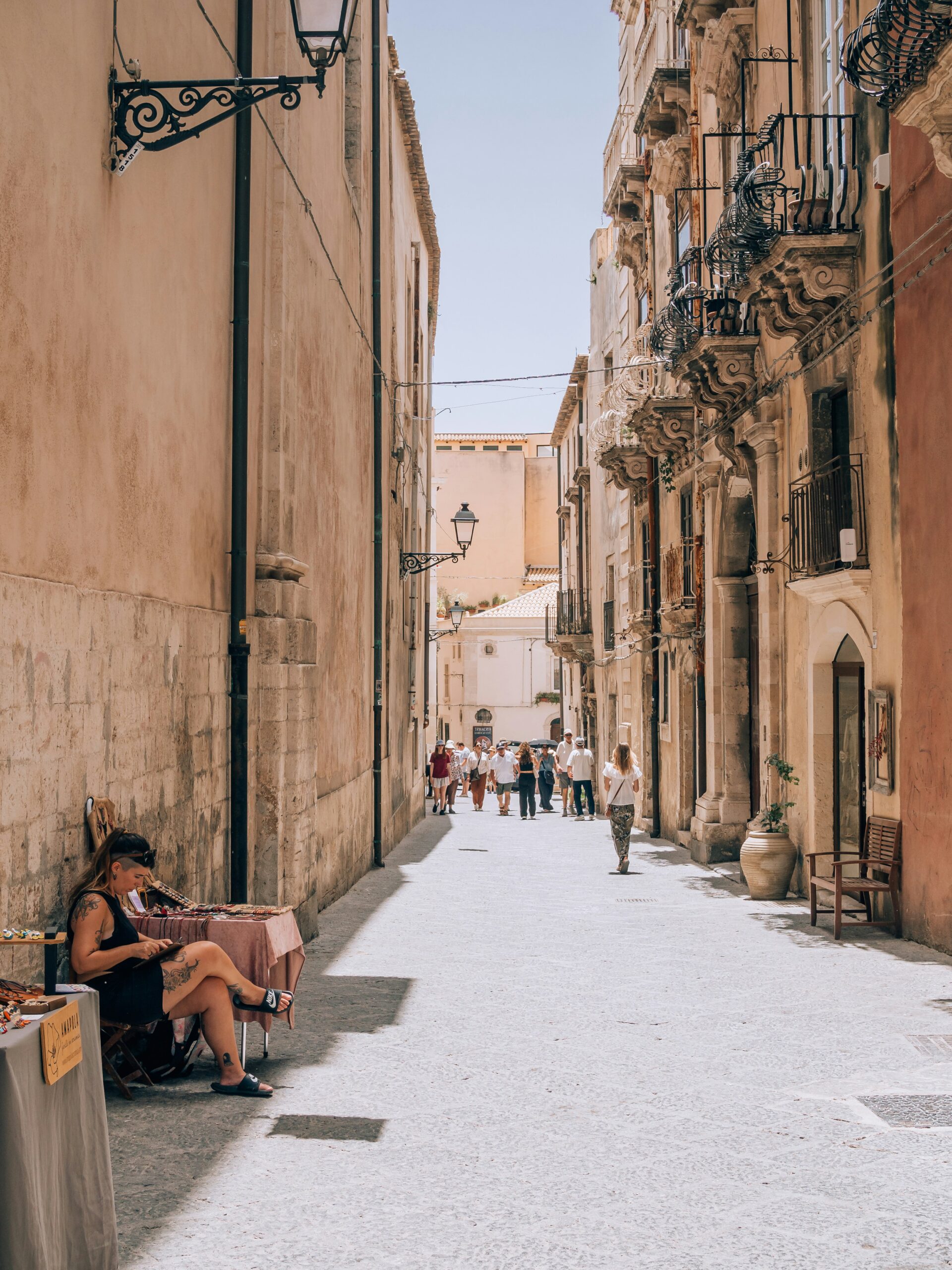 yoav-aziz-QhjtODRp7ls-unsplash